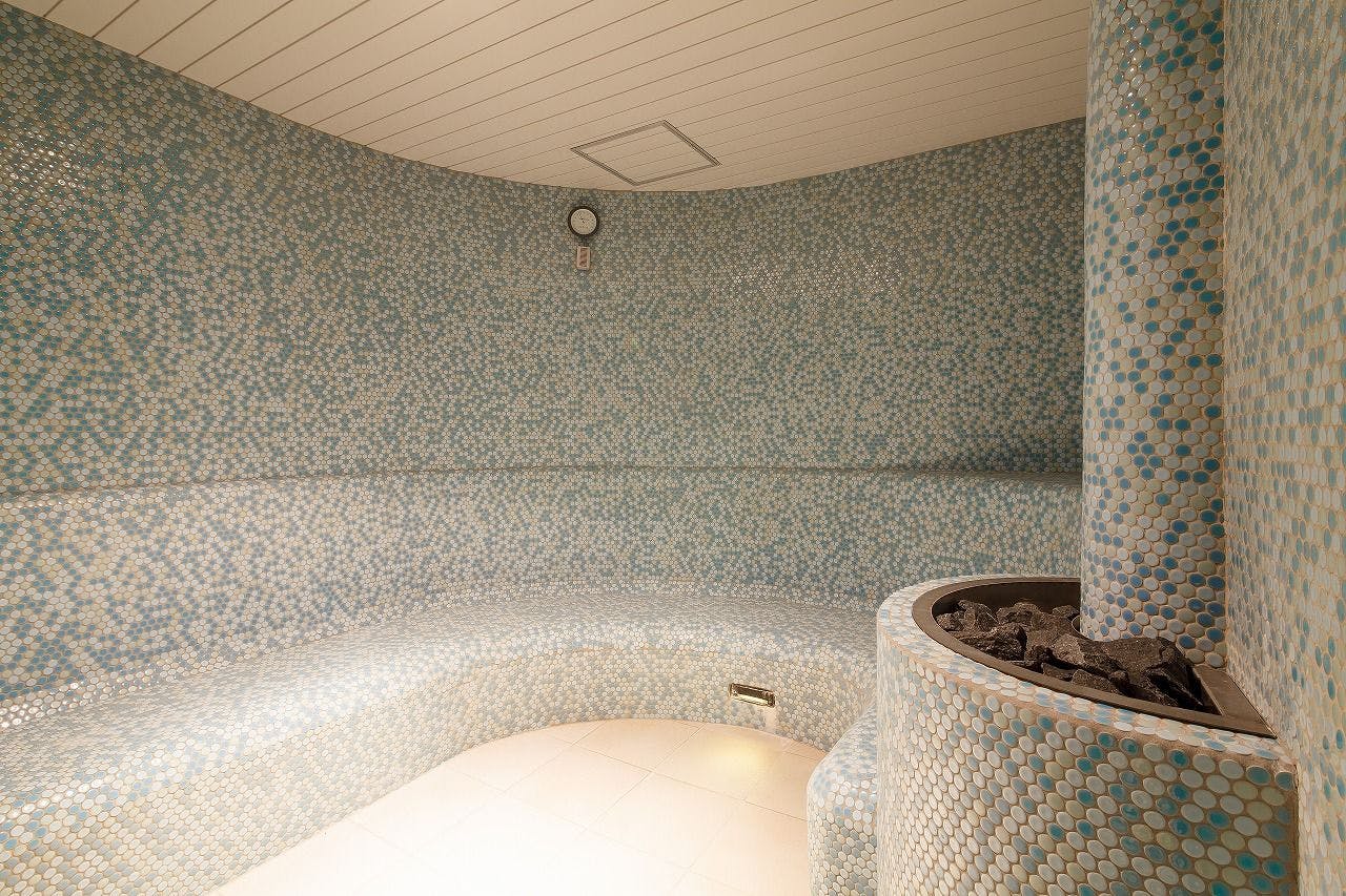 ภายในฟอเรสต์สปา: ผู้หญิง / "ซาวน่าหมอก"