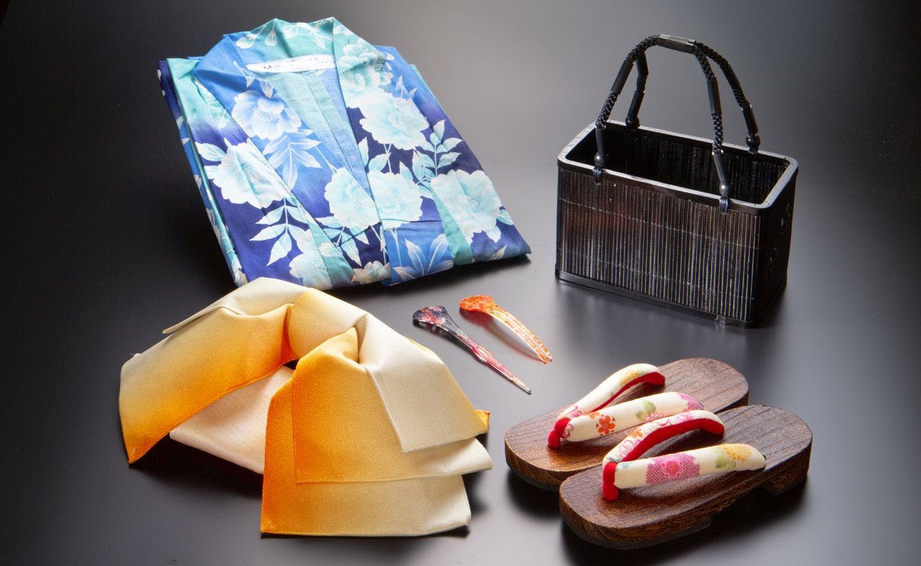 色浴衣（イメージ）