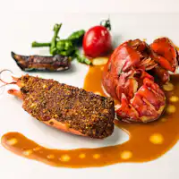 新鮮なみそがたっぷり!活けオマールエビ