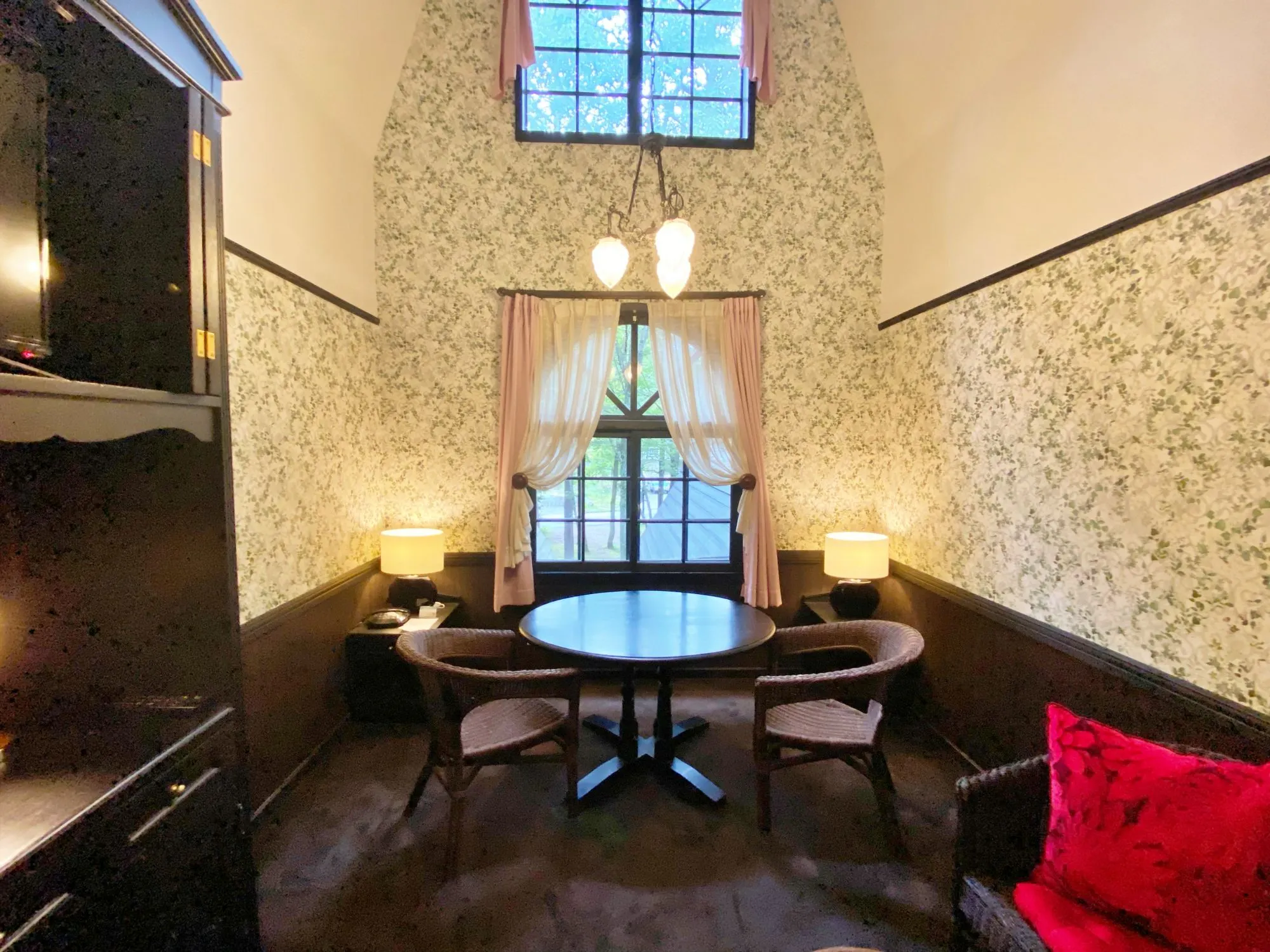 吹き抜け付きエグゼクティブルーム36平米