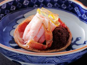 延楽　清流沿いの絶景露天と旬菜会席が評判の宿