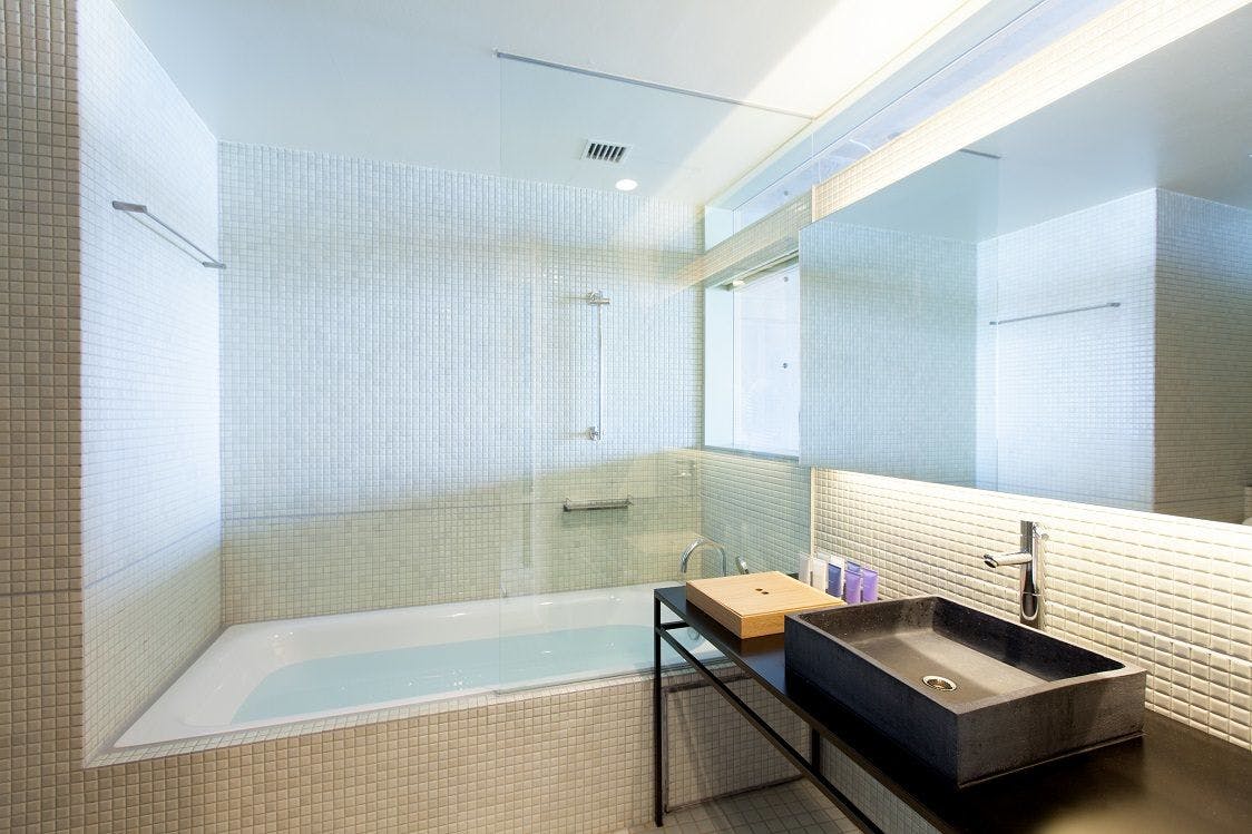 자연광이 들어오는 욕실