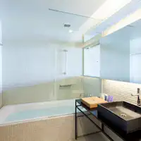 자연광이 들어오는 욕실