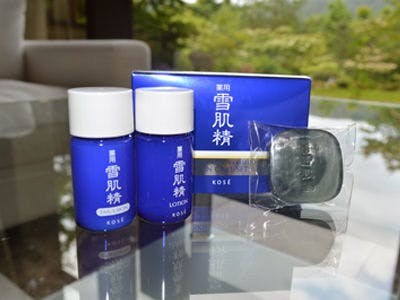 美白化粧品「雪肌精」アメニティセット