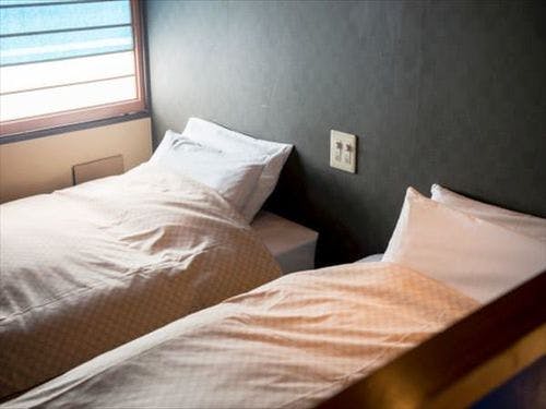 落ち着きのある客室で思い思いの時を