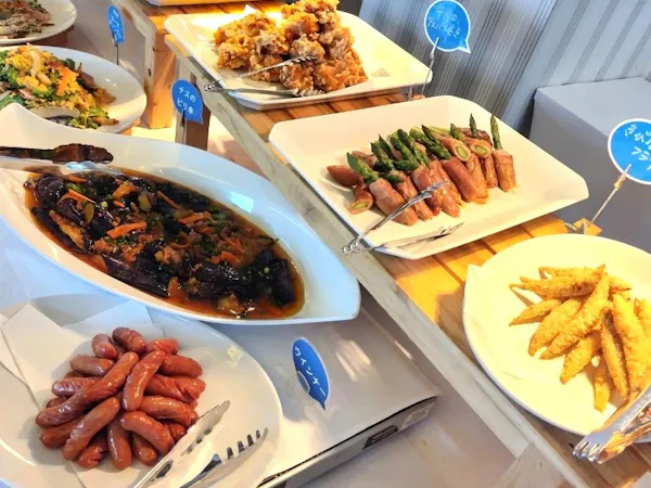 【แผนรวมอาหารเช้า】เพลิดเพลินกับอาหารเช้าที่ร้านอาหารริมทะเล พร้อมชมผิวน้ำที่เปล่งประกายแสงแดดยามเช้า