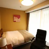 Kamar Double Standar