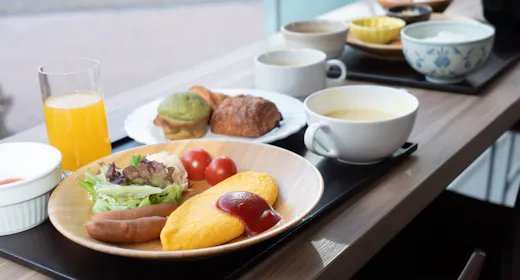 【ポイント最大10%】ポイントUP×和洋50種類のバイキング(朝食付)<入湯税込>