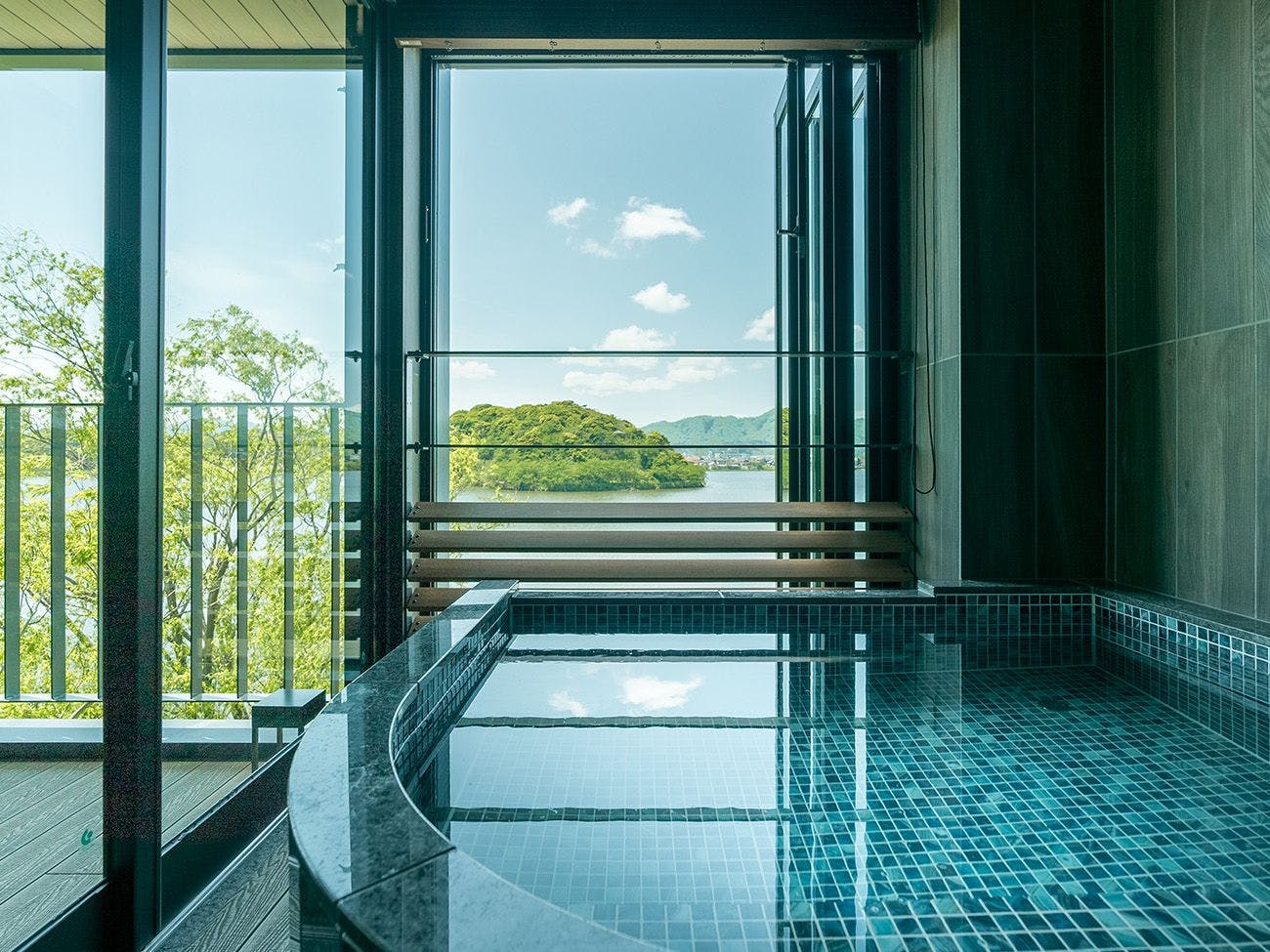 HOTEL＆湖邸 艸花 -そうか-