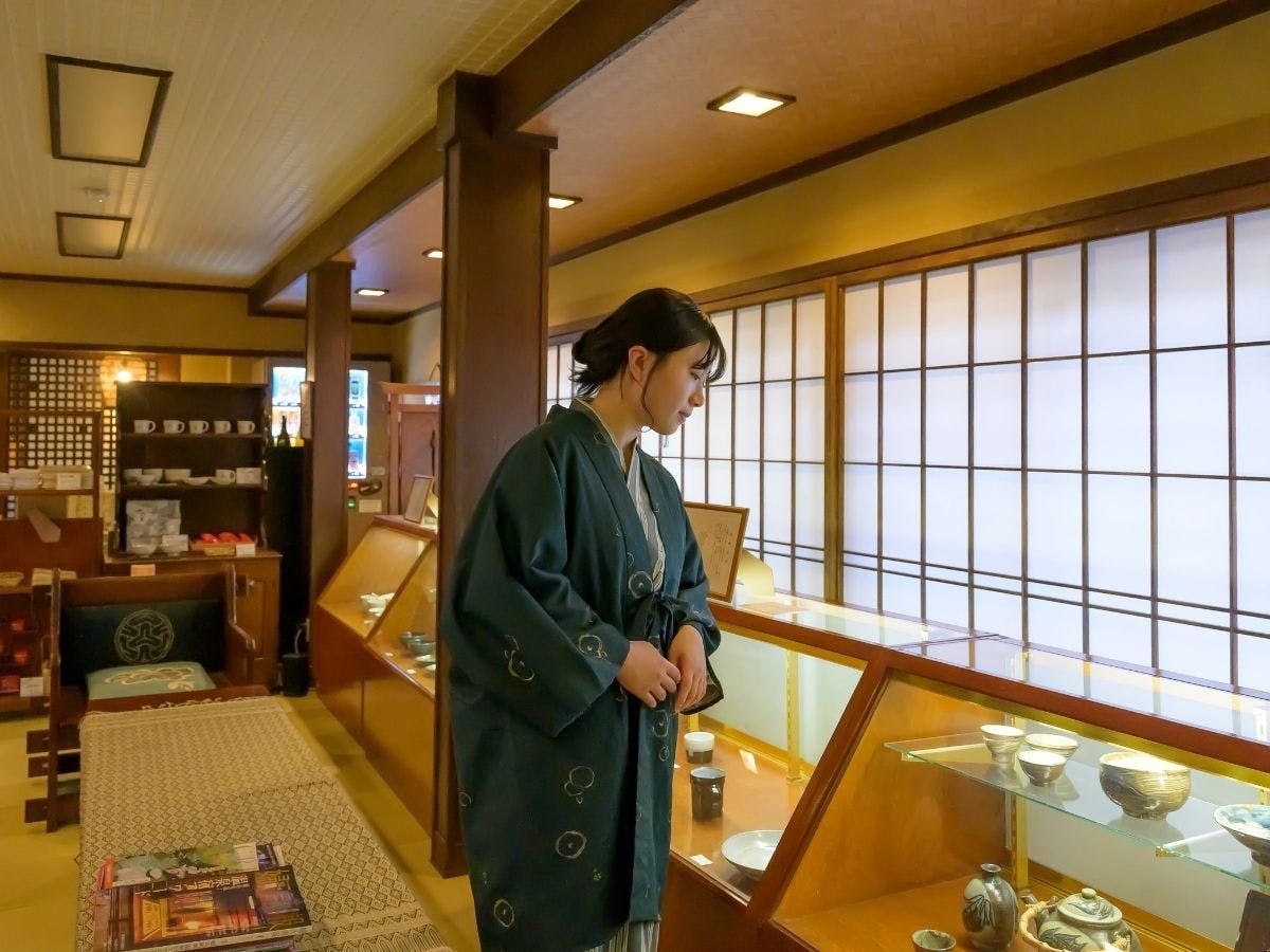 งานหัตถกรรมพื้นบ้านที่เราภูมิใจนำเสนอในสถานที่ของเรา