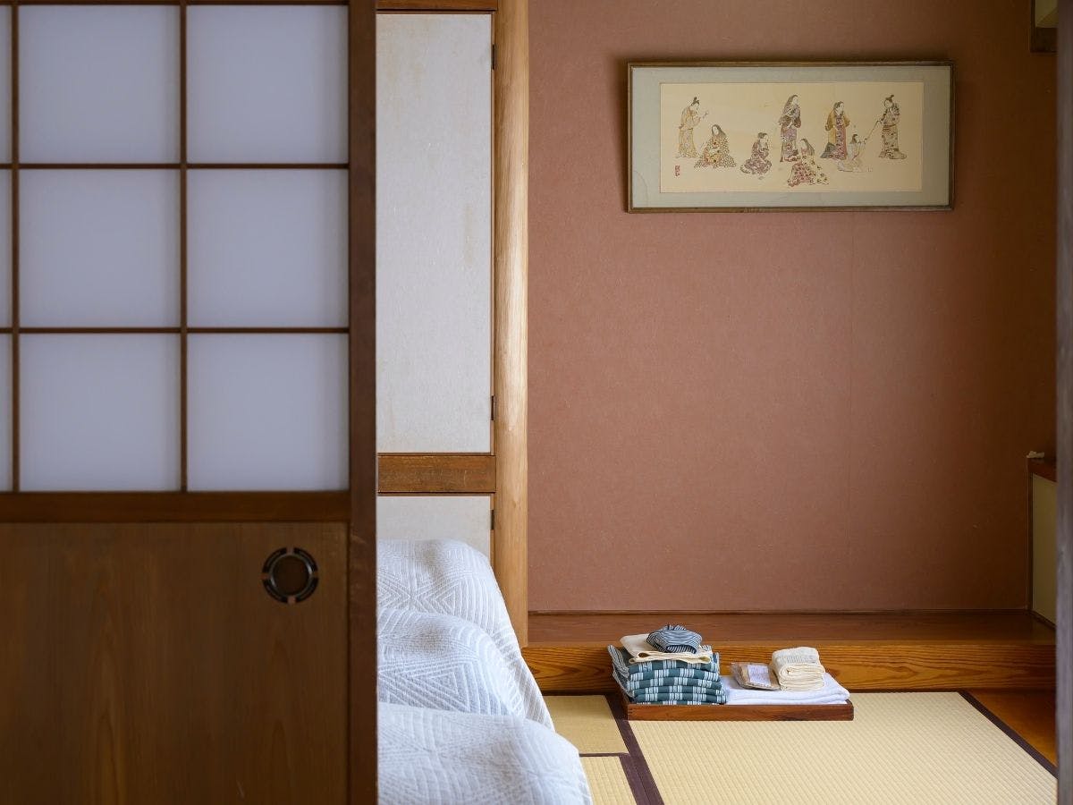 ห้องพักที่ให้ความรู้สึกถึงความงดงามแบบญี่ปุ่นในซันอิน