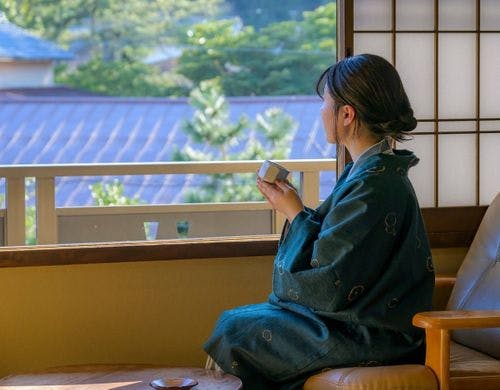 山陰の和の奥ゆかしさを感じる客室