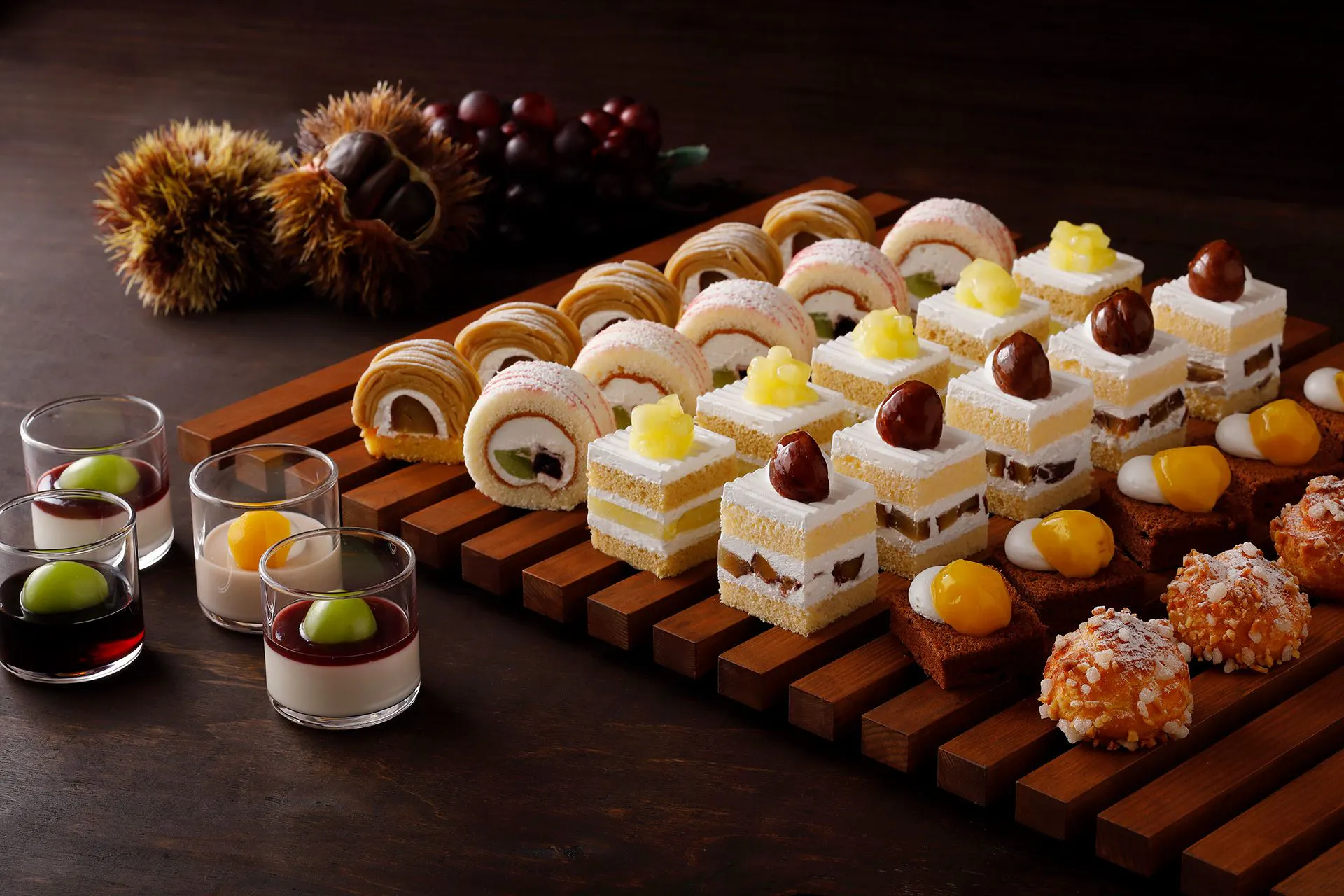 Tiệc buffet tráng miệng cao cấp ~ Hạt dẻ và nho ~