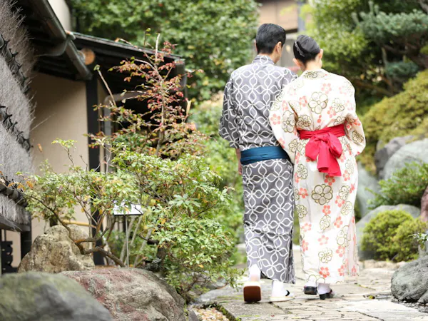 【お籠り温泉Ver.1】当館自慢の会席料理を周りを気にせずお部屋でゆっくりと(夕朝食付)