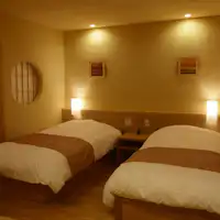 和洋室に寝心地の良いシモンズのベッド