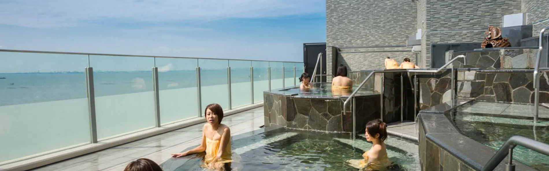 龍宮城スパ・ホテル三日月 富士見亭