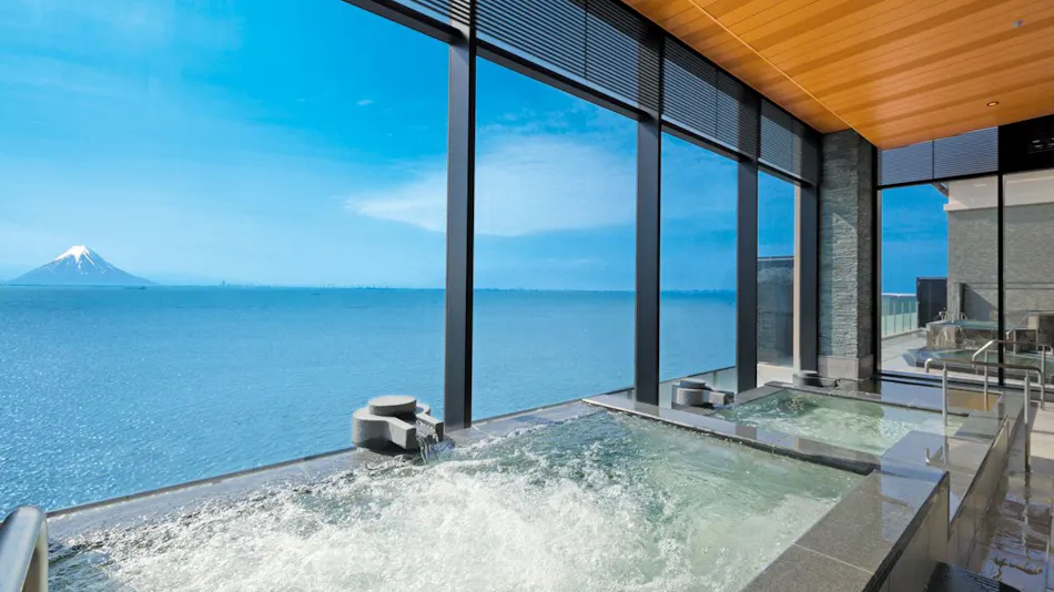 Ryugujo Spa Hotel Mikazuki Fujimitei