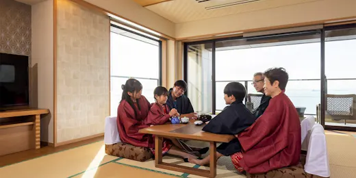 龍宮城スパ・ホテル三日月 富士見亭