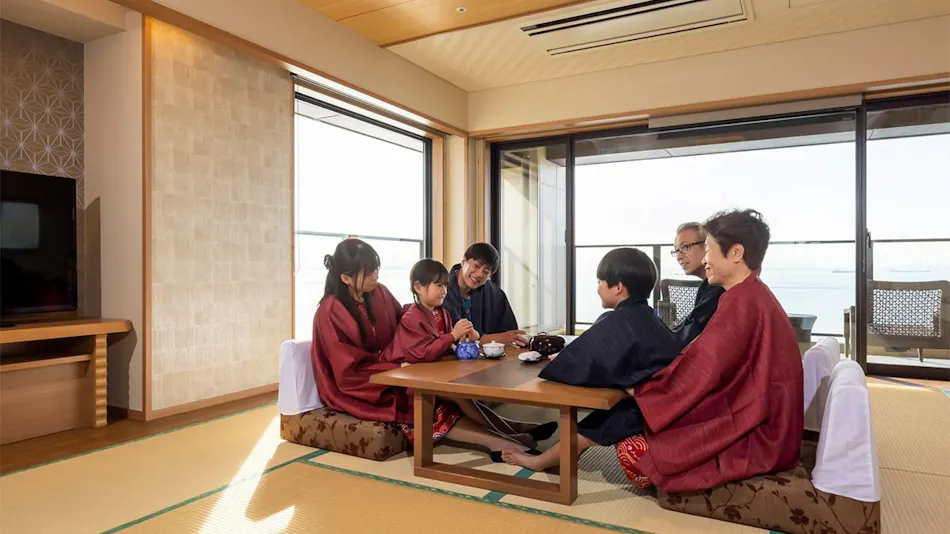 Ryugujo Spa Hotel Mikazuki Fujimitei