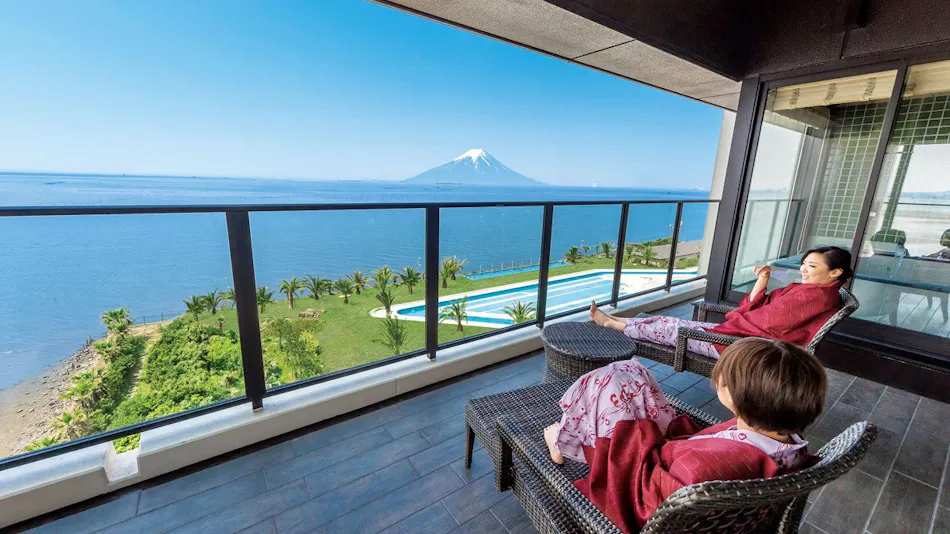 Ryugujo Spa Hotel Mikazuki Fujimitei