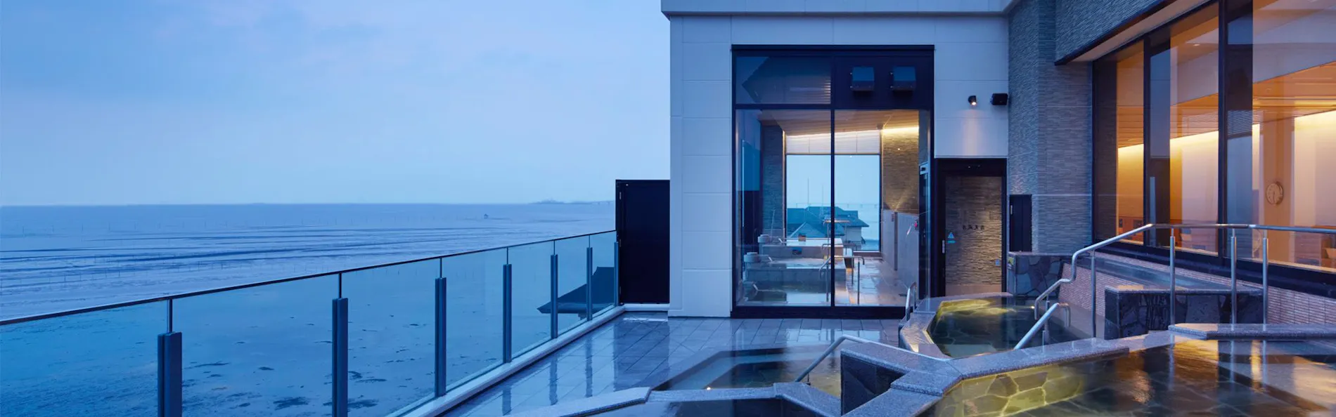 龍宮城スパ・ホテル三日月 富士見亭