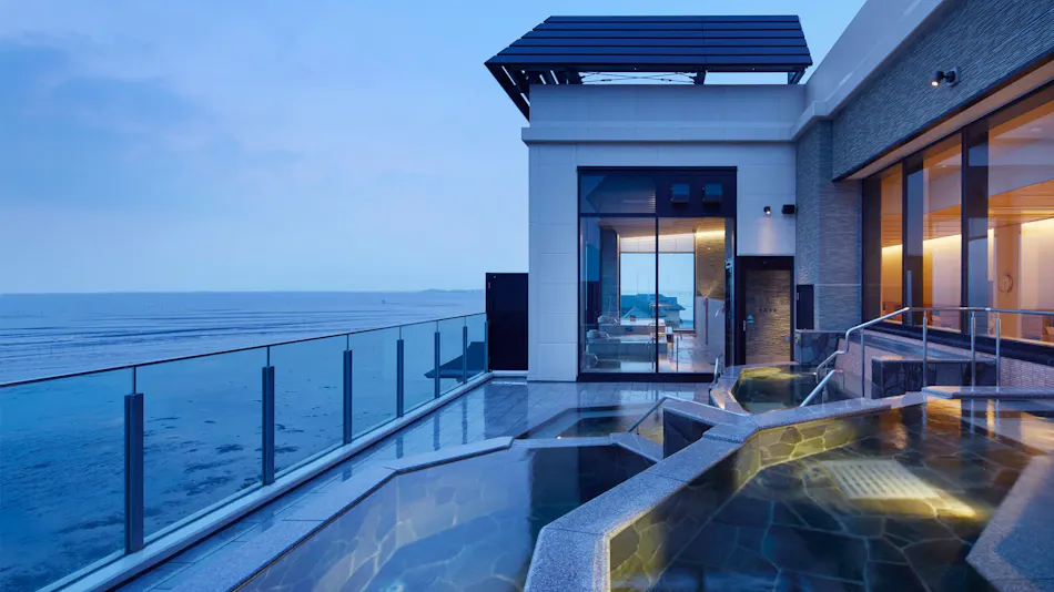 Ryugujo Spa Hotel Mikazuki Fujimitei