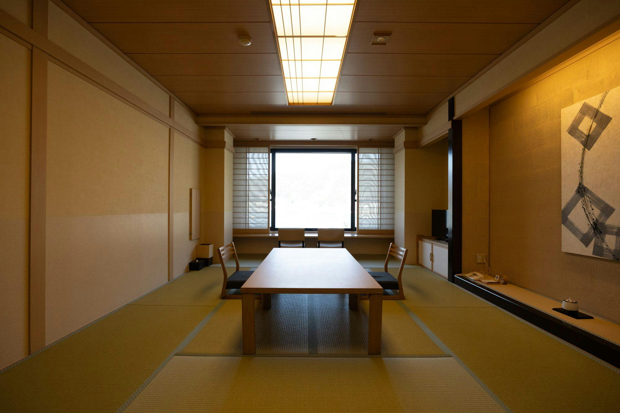 富士河口湖温泉　湖南荘