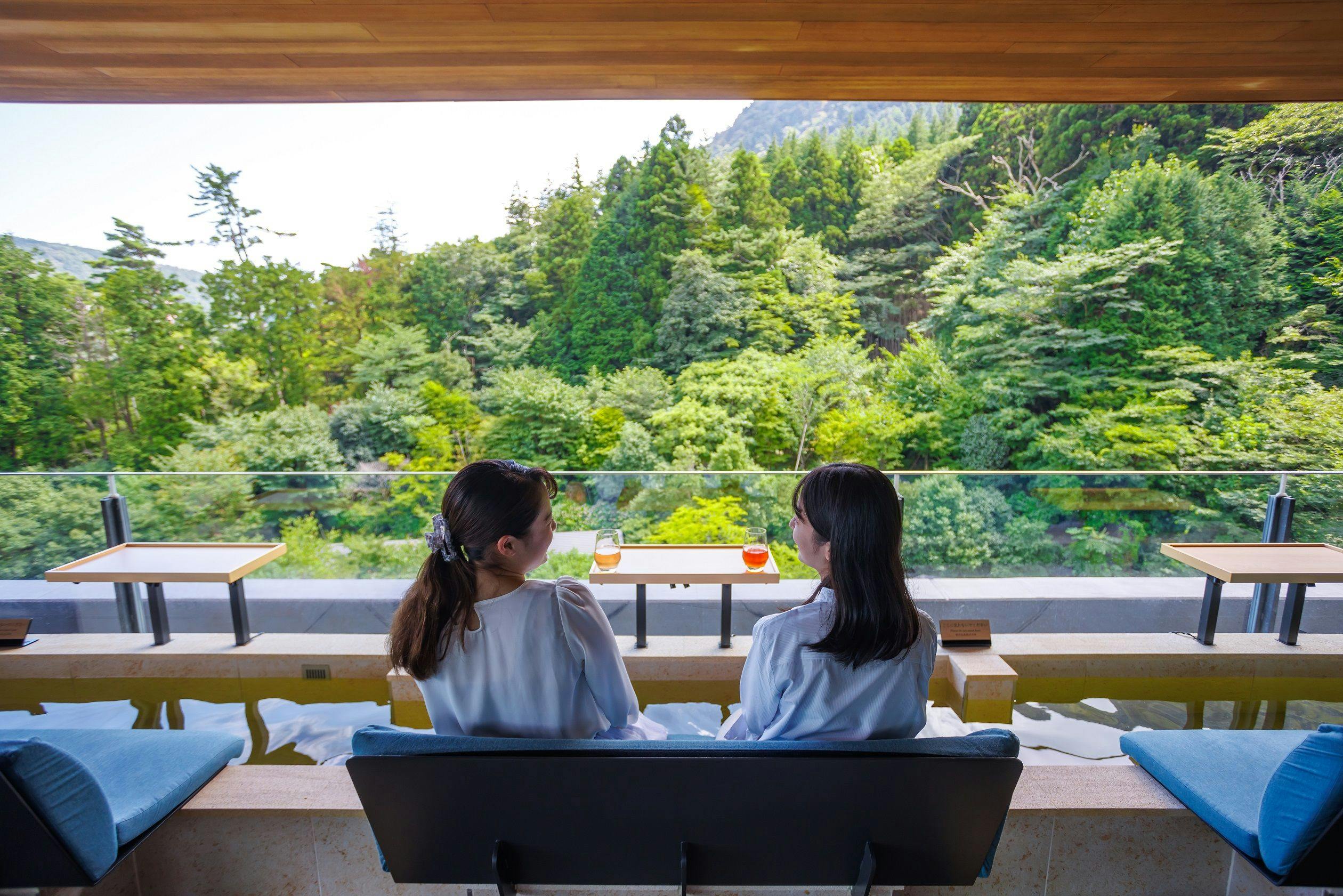 ロビー階に新設された足湯温泉