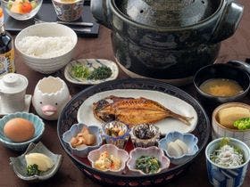 ＩＣＨＩＮＩＣＨＩ