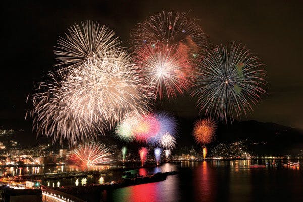 Festival kembang api di Kota Itō