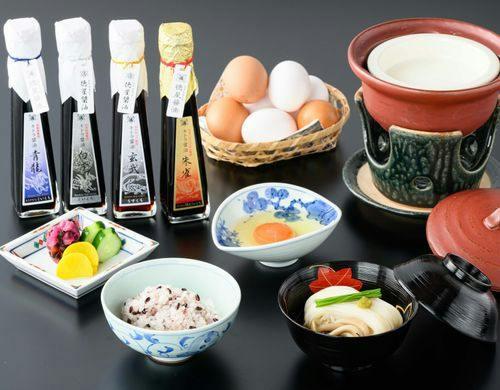 古代米を取り入れた炊き立てご飯をご用意。