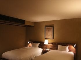 亀の井別荘 3枚目