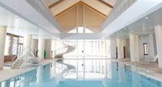 【Termasuk Tiket Kolam Renang Indoor】Rencana menyegarkan diri sambil bersantai di resor <Termasuk sarapan>