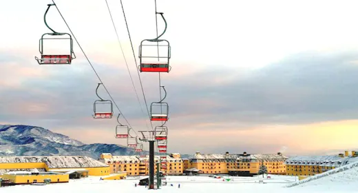 【Diskon Pemesanan Awal 30】Termasuk tiket lift 1 hari! Nikmati resor ski dengan pemandangan megah yang terbentang tepat di depan Hotel<Termasuk makan malam & sarapan>