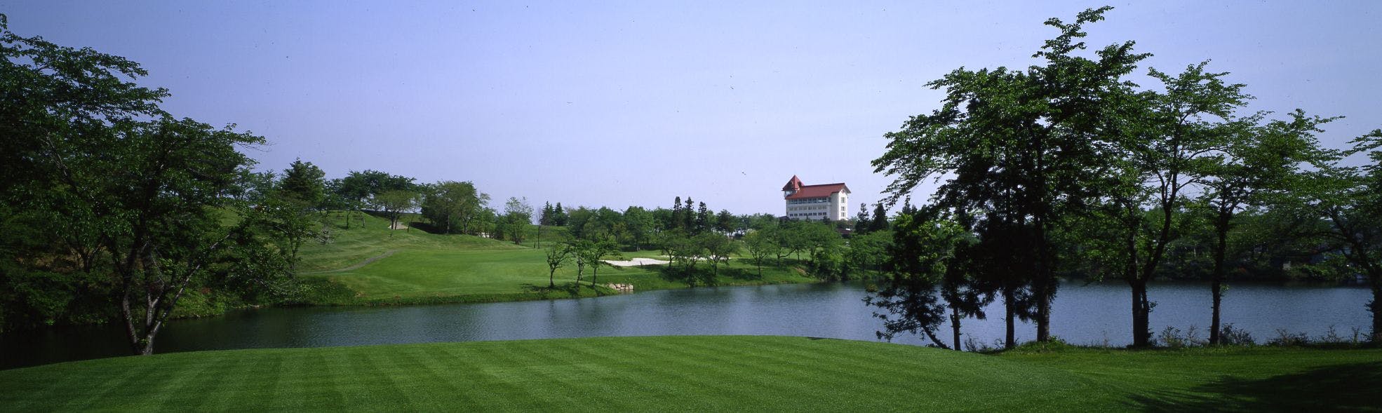 【Golf & Menginap】1 kali bermain di Myoko Sunshine Golf Club termasuk makan siang｜Perjalanan relaksasi dengan Mata air panas & sauna＜Termasuk makan malam dan sarapan＞