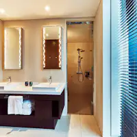 ห้องลักซ์ คิง (52 ตร.ม.) ห้องน้ำ