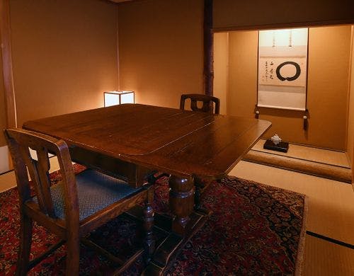 数寄屋造り客室　【花鳥の間】の本間