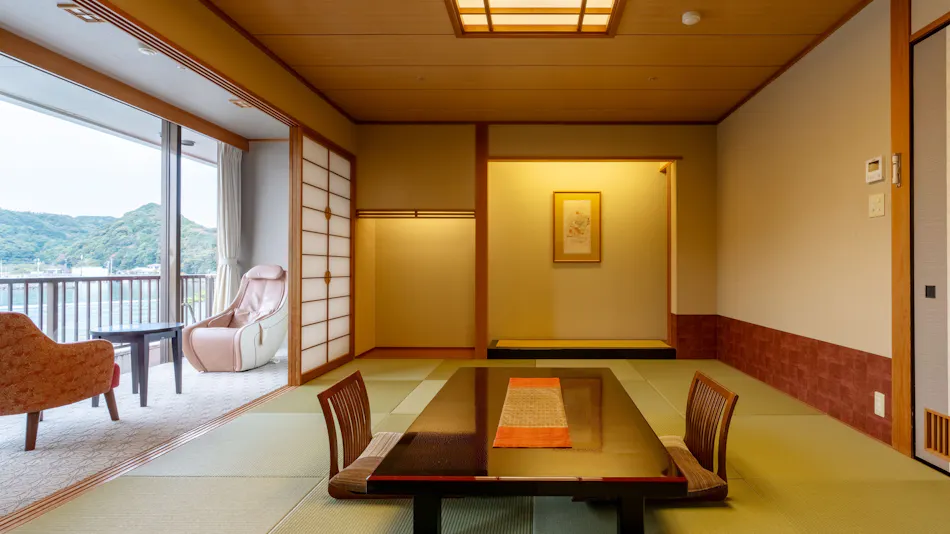 Aoki Shima no Yado Kumano Bettei Nakanoshima