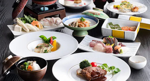 【スイートルーム】会席料理と季節のハーフブッフェも堪能!客室内の石風呂は道後温泉引き湯…贅沢な癒し旅