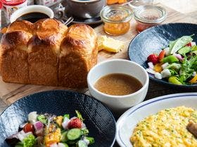 ＫＡＭＯＭＥ　ＳＬＯＷ　ＨＯＴＥＬ