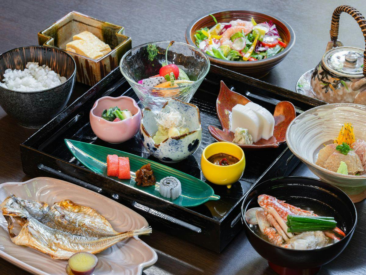 【朝食付き】自然の音色と清々しい空気に包まれる、地元食材を使用した体にやさしい和朝食付き