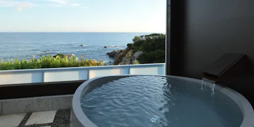 海絶景とギネス認定の宿 全室露天風呂付離れ XYZスペチアーレ
