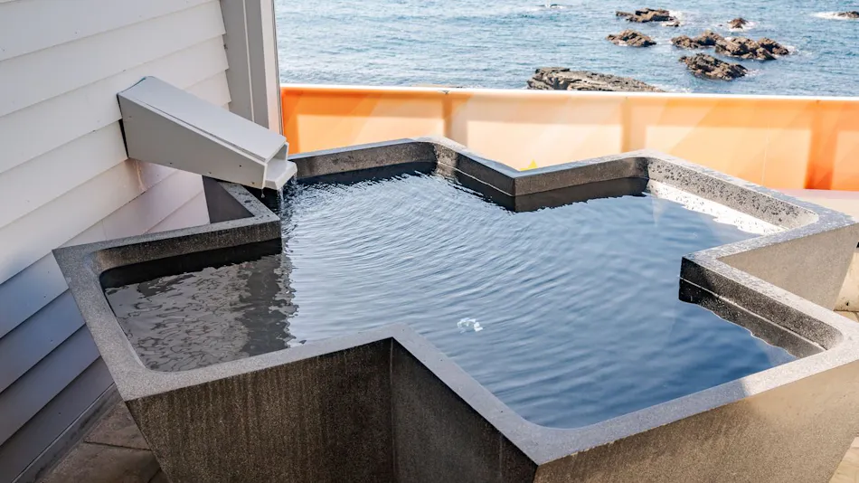 Ocean View and Guinness Certified Inn: All Rooms with Private Open-Air Bath - XYZ Speciale
