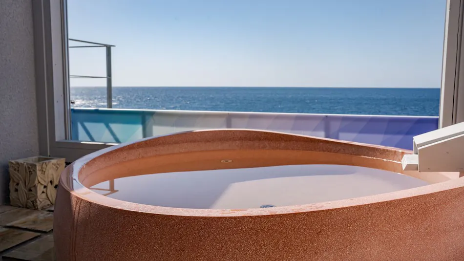 Ocean View and Guinness Certified Inn: All Rooms with Private Open-Air Bath - XYZ Speciale