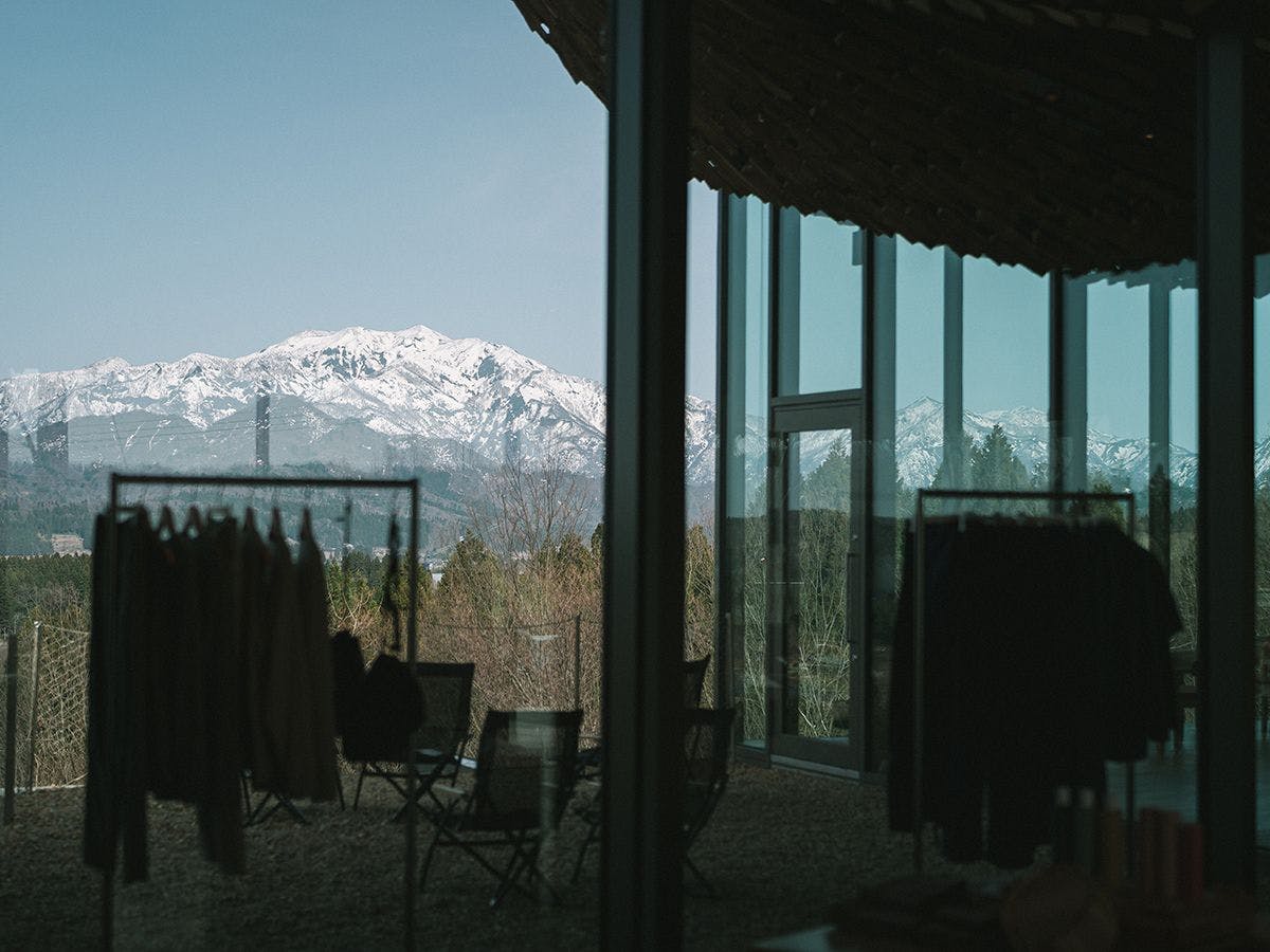 Snow Peak FIELD SUITE SPA HEADQUARTERS