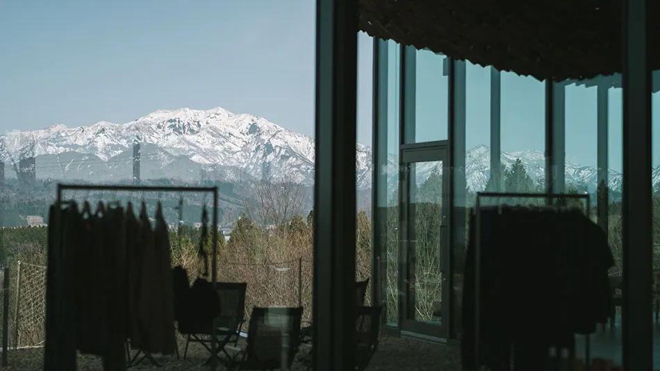 Snow Peak FIELD SUITE SPA HEADQUARTERS