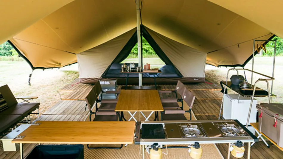 Snow Peak FIELD SUITE SPA HEADQUARTERS