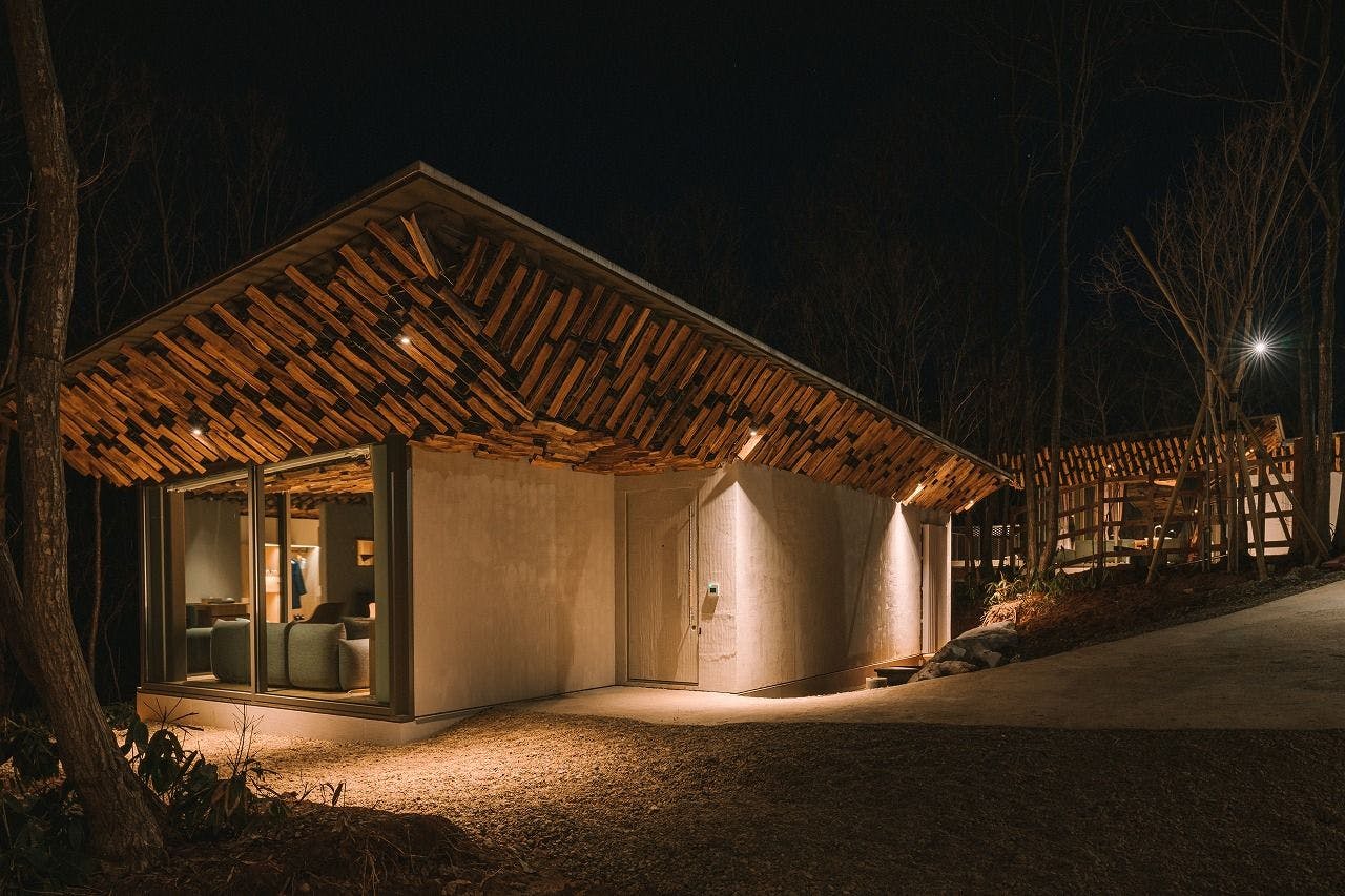 Snow Peak FIELD SUITE SPA HEADQUARTERS
