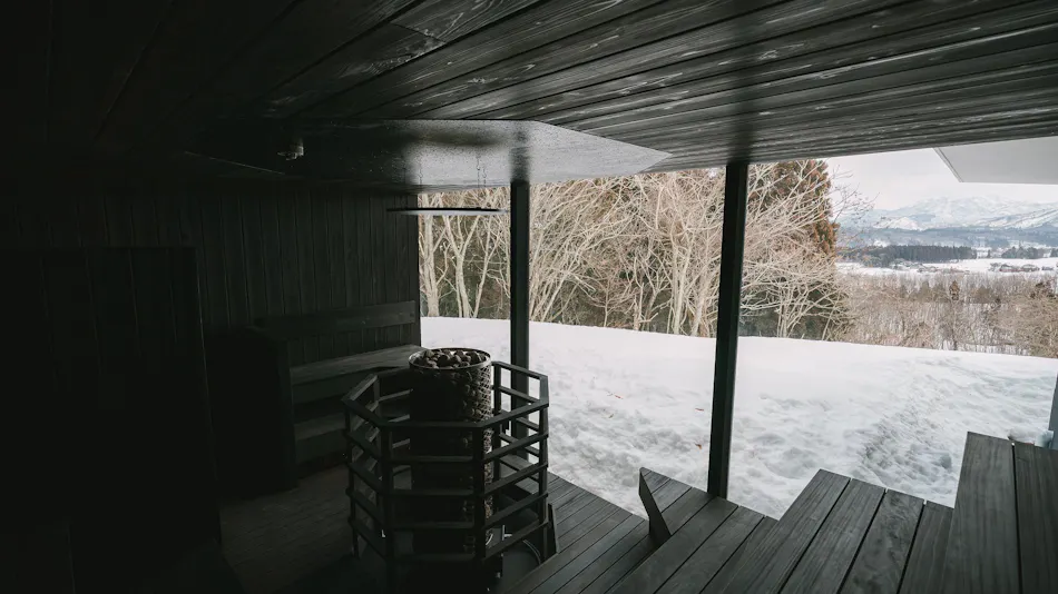 Snow Peak FIELD SUITE SPA HEADQUARTERS