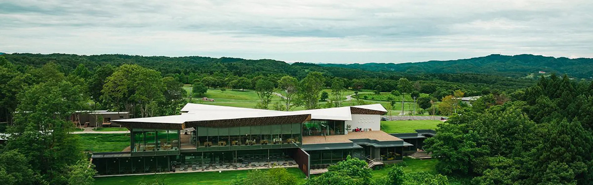 Snow Peak FIELD SUITE SPA HEADQUARTERS